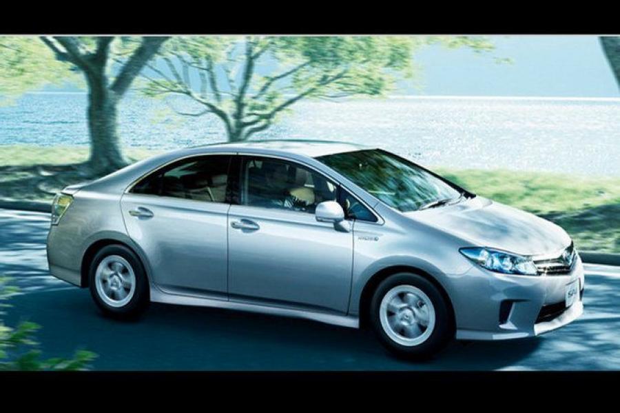  Toyota Sai Hybrid 2010 года  (фото 6 из 16)